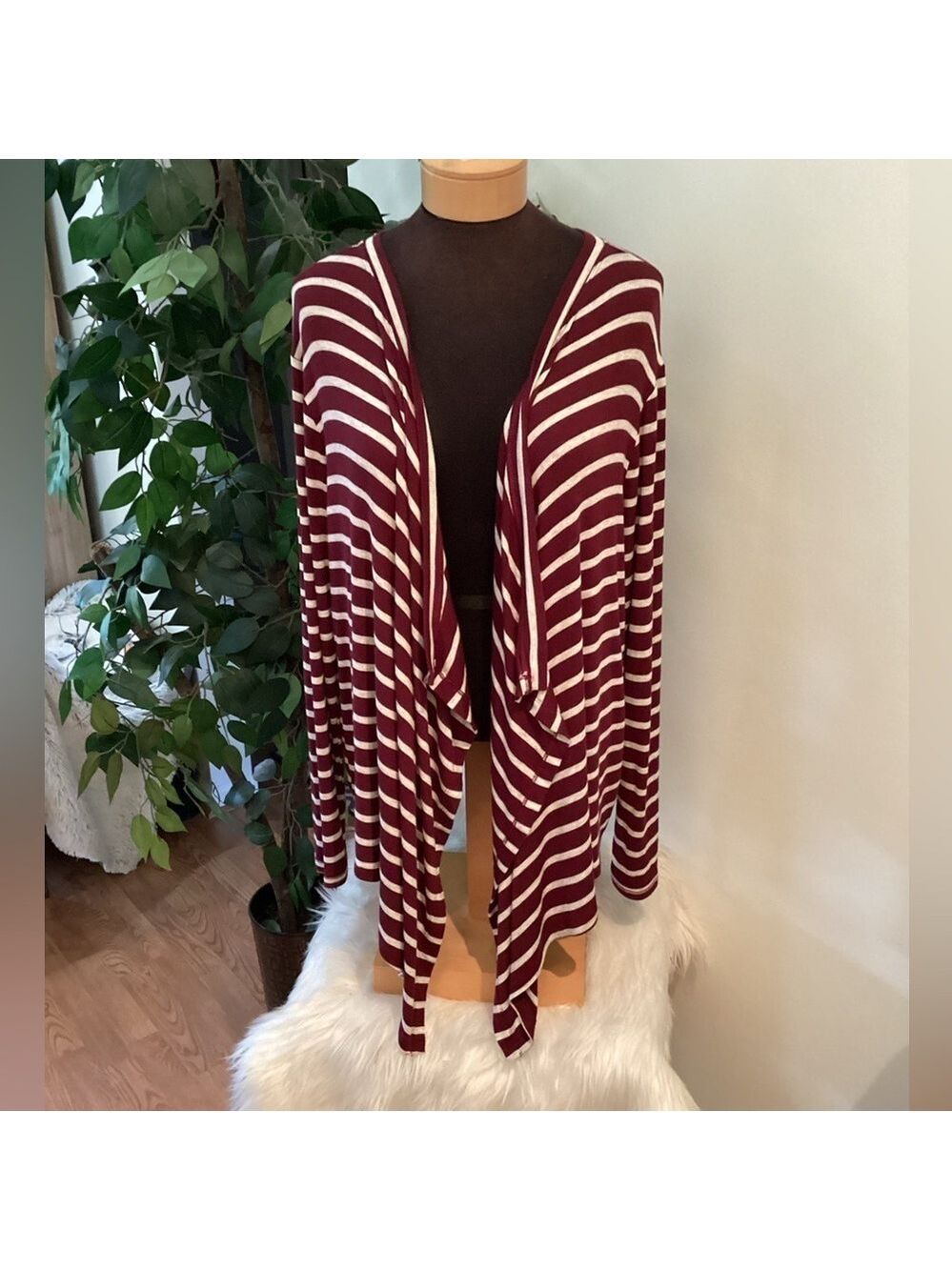 SO maroon and white striped open front waterfall cardigan Woman’s XL